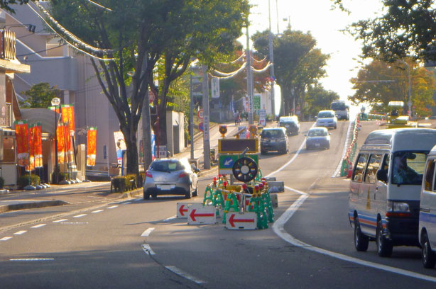 八木山動物公園通り 片側一車線 規制中 年内まで 八木山放送局ｎｅｔ